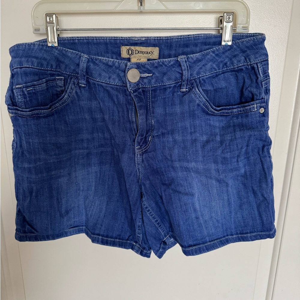 Democracy Women's Classic Blue Jean Shorts